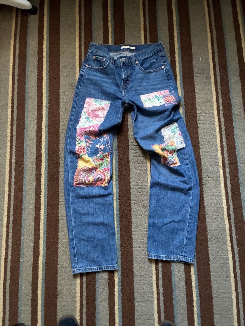 Patchwork Detail Straight-Leg Women's Jeans — Blue